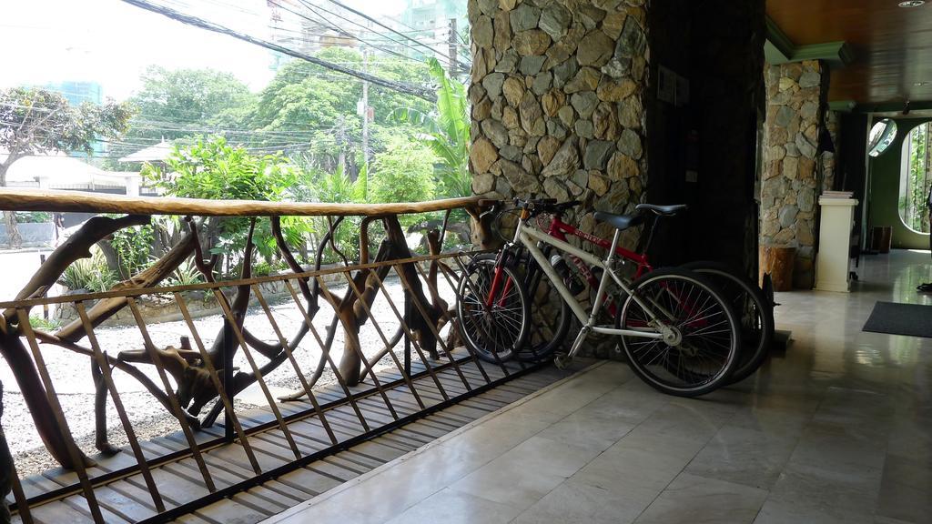 West Gorordo Hotel Cebu Exterior foto
