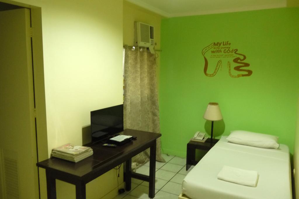 West Gorordo Hotel Cebu Exterior foto