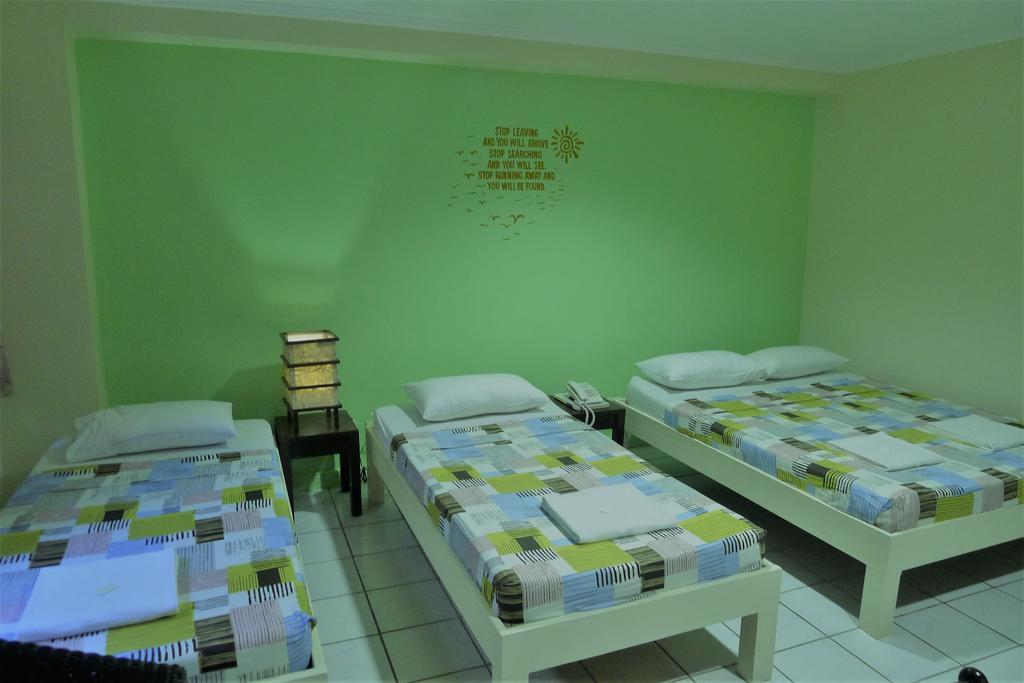 West Gorordo Hotel Cebu Exterior foto